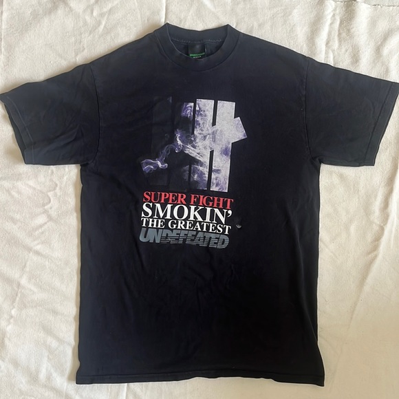 Undefeated 🧱T shirt - Picture 2 of 4